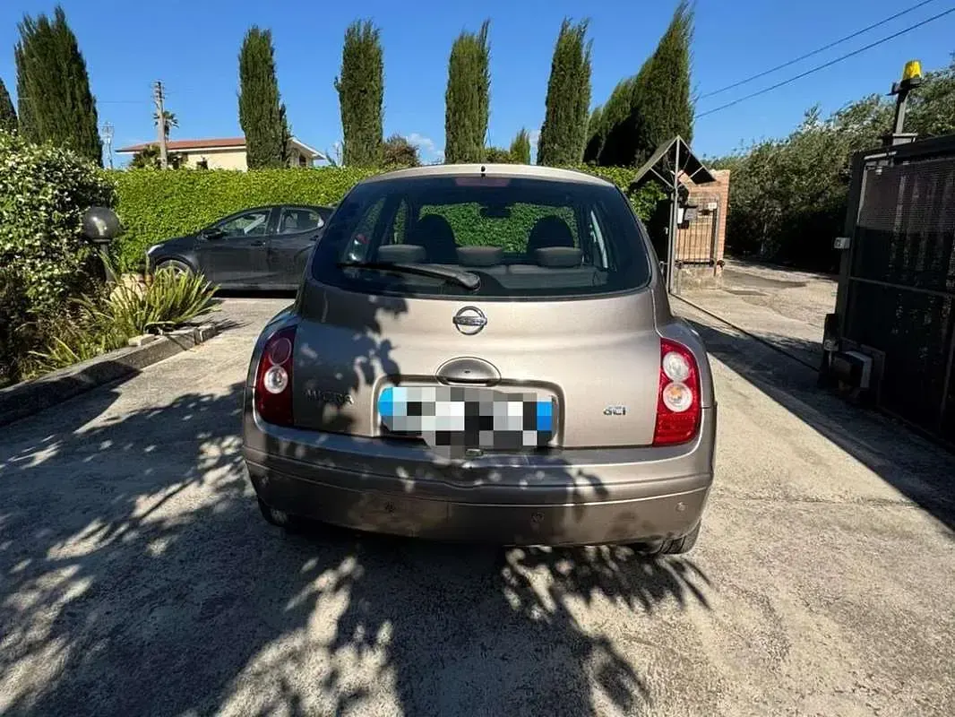 Usata Nissan Micra Acenta 86 CV (63 kW) 2008 Bronzo Berlina