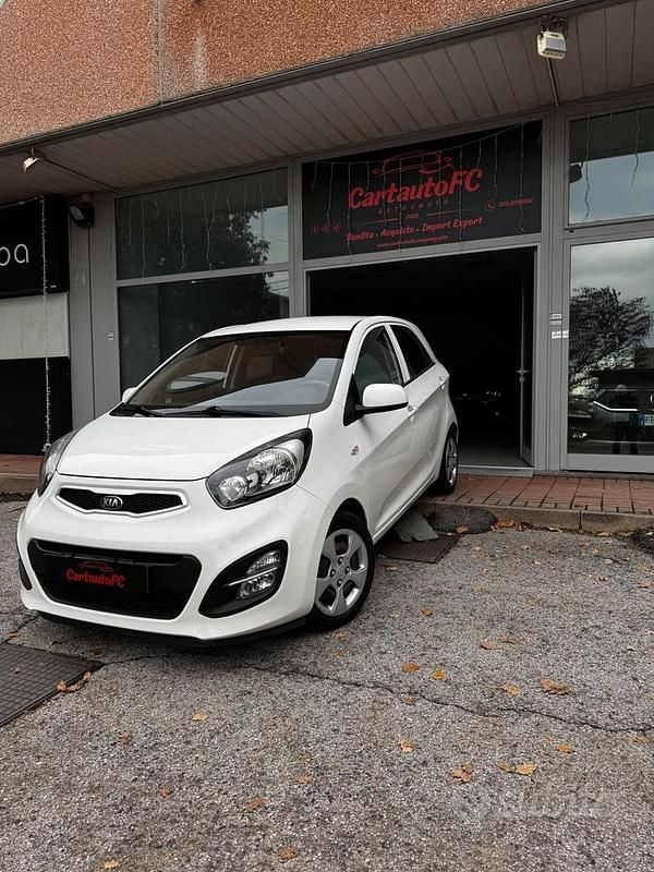 Usata Kia Picanto City 69 CV (50 kW) 2014 Bianco Utilitaria