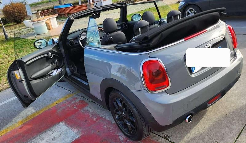 Usata Mini Cooper D Cabriolet 116 CV (85 kW) 2017 Cabrio