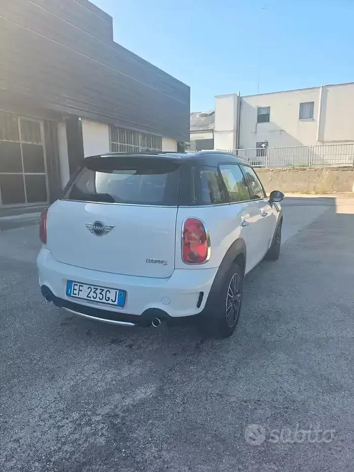 Usata Mini Cooper S Countryman 184 CV (135 kW) 2011 Bianco SUV
