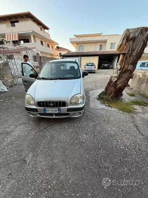 Usata Hyundai Atos 55 CV (40 kW) 2001 Grigio Utilitaria