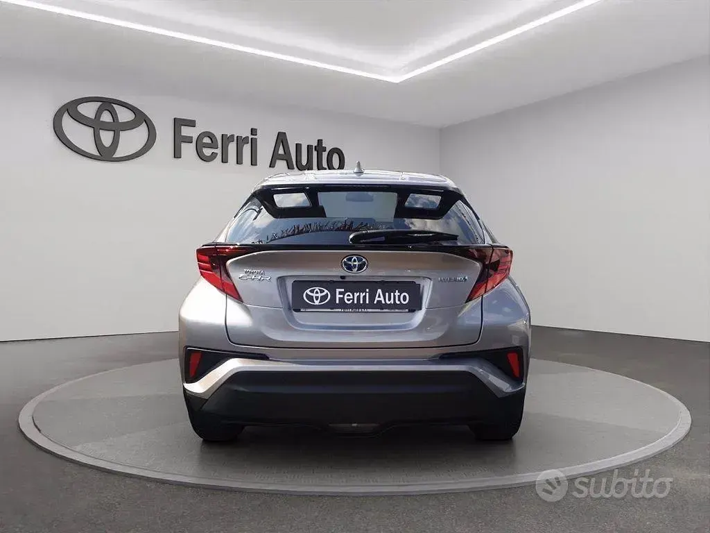 Usata Toyota C-HR Lounge 122 CV (89 kW) 2021 Rosso SUV