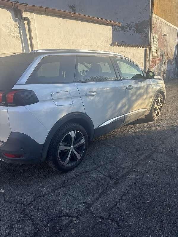 Usata Peugeot 5008 Active 131 CV (96 kW) 2019 SUV