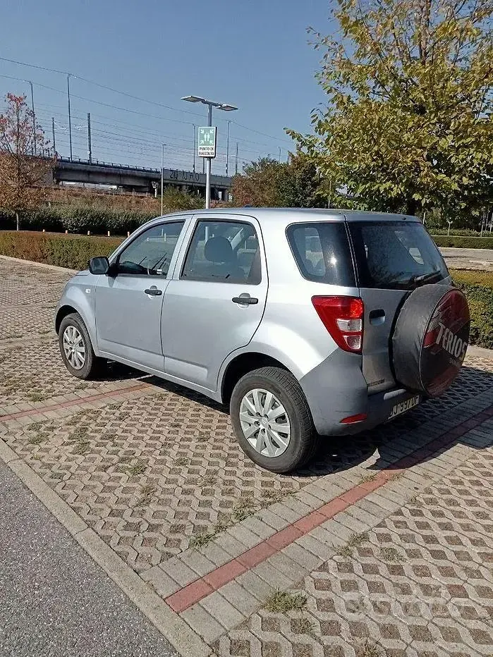 Usata Daihatsu Terios 86 CV (63 kW) 2007 Grigio SUV