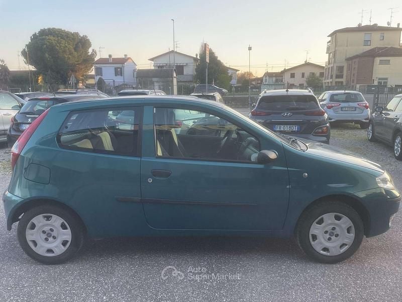 Usata Fiat Punto Dynamic 60 CV (44 kW) 2005 Verde Utilitaria