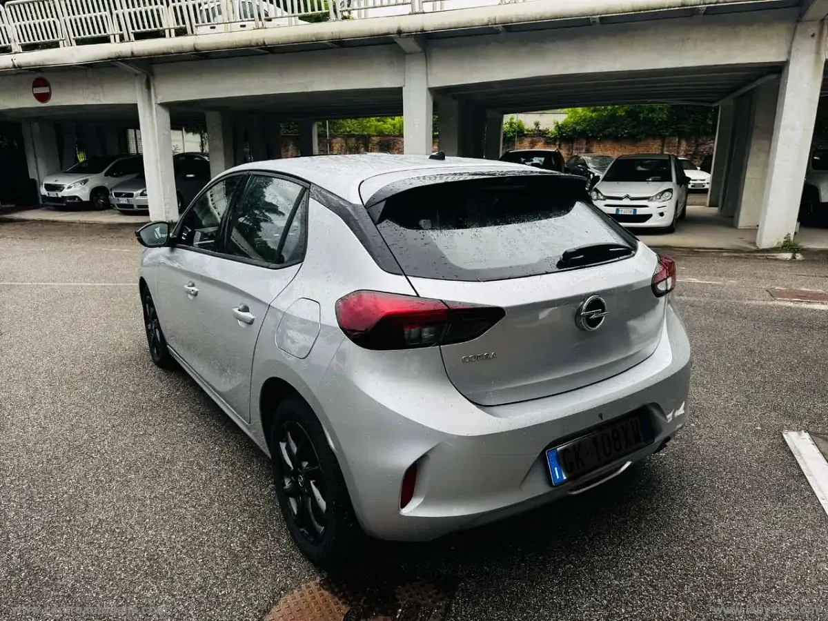 Usata Opel Blitz Edition 75 CV (55 kW) 2022 Grigio Berlina