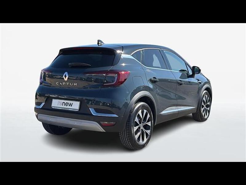 Usata Renault Captur Intens 101 CV (74 kW) 2023 Blu scuro SUV