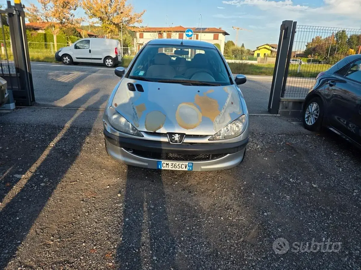 Usata Peugeot 206 60 CV (44 kW) 2004 Grigio Berlina