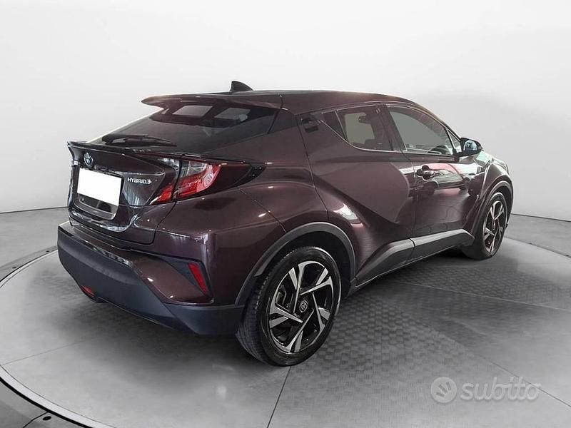 Usata Toyota C-HR Trend 122 CV (89 kW) 2022 Amethyst met SUV