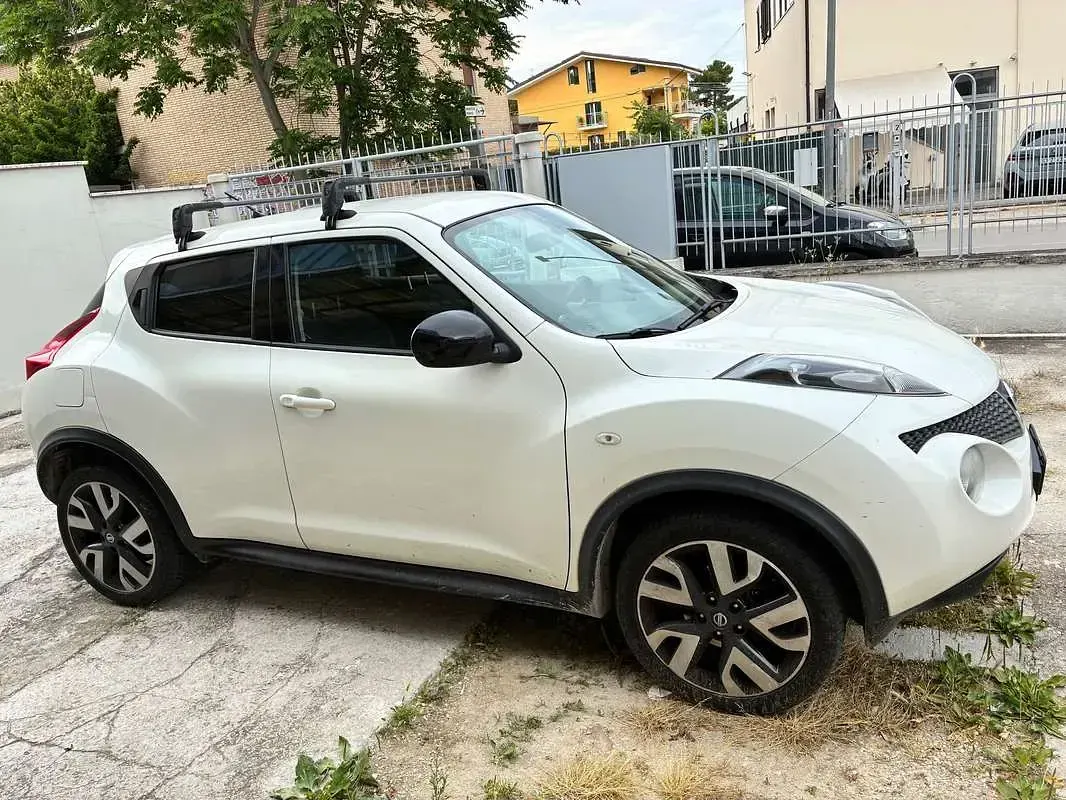 Usata Nissan Juke Acenta 117 CV (86 kW) 2015 Bianco SUV