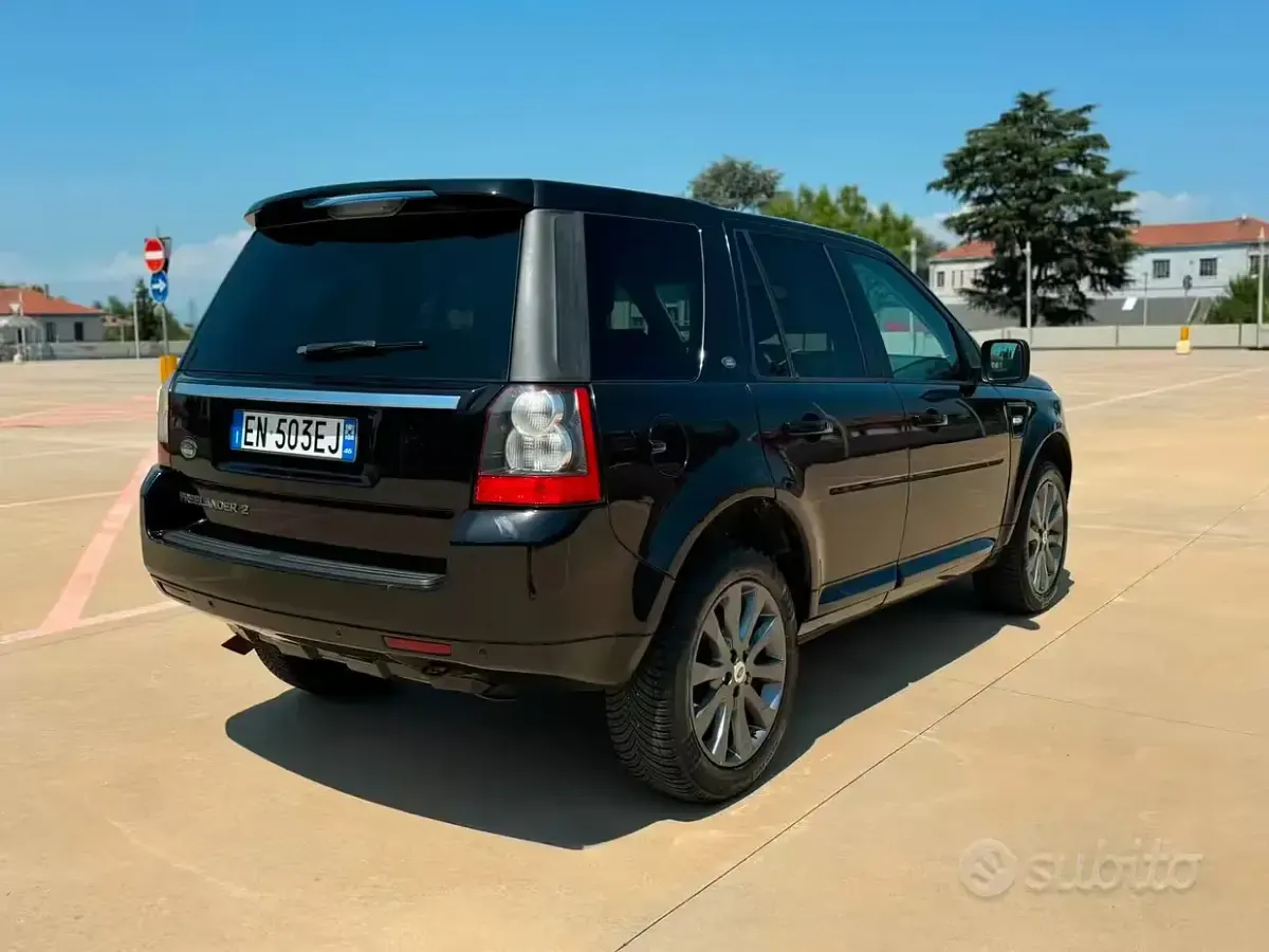 Usata Land Rover Freelander 2 160 CV (117 kW) 2013 Nero SUV