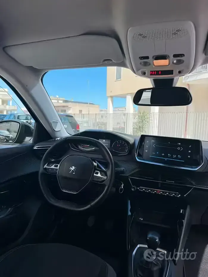 Usata Peugeot 2008 102 CV (75 kW) 2020 SUV