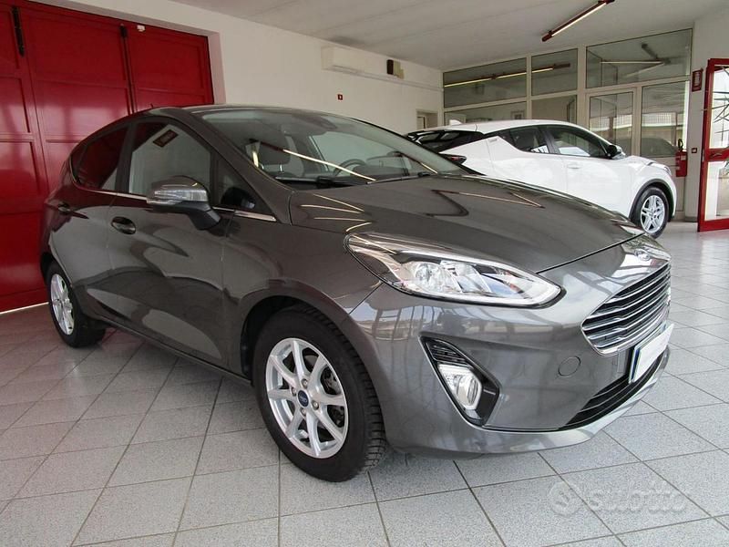 Usata Ford T 125 CV (91 kW) 2021 Grigio Berlina