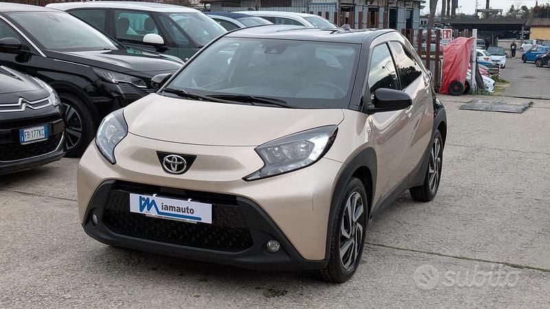 Usata Toyota Aygo X Trend 72 CV (52 kW) 2024 Bronzo SUV