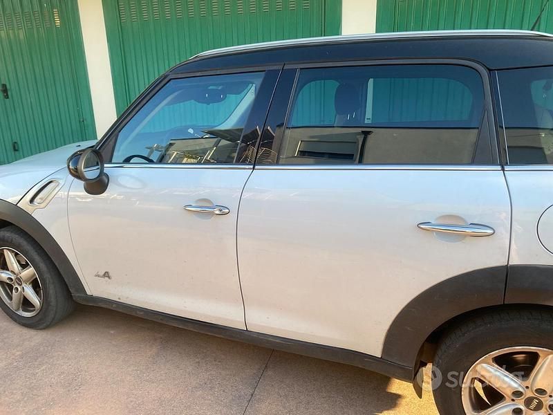 Usata 2014 Mini Countryman SUV | 4950 € (Super prezzo) - Immagine 1/4