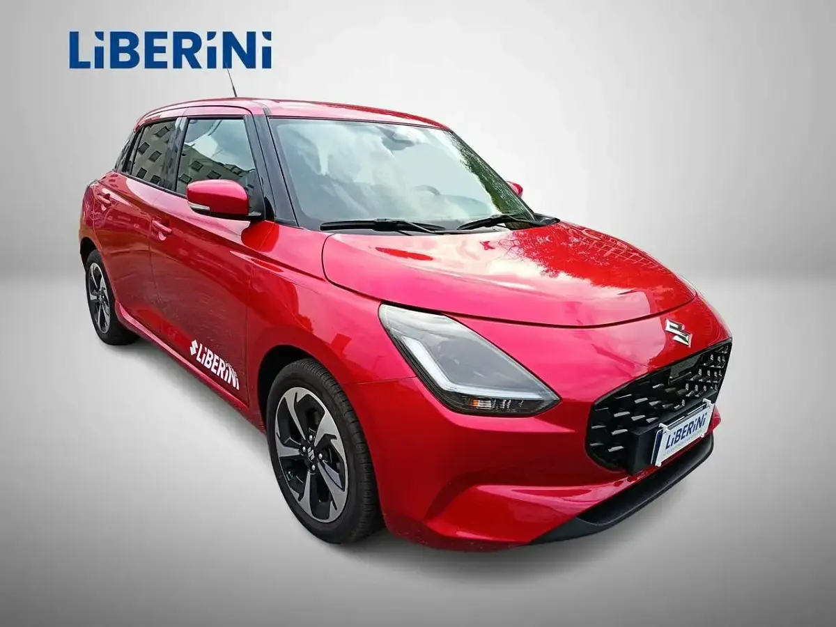 Usata Suzuki Swift 83 CV (61 kW) 2025 Rosso Utilitaria