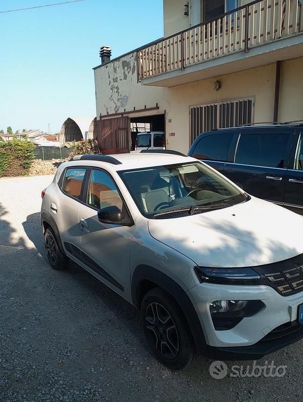 Usata Dacia Spring 18 kW (25 CV) 2022 Utilitaria