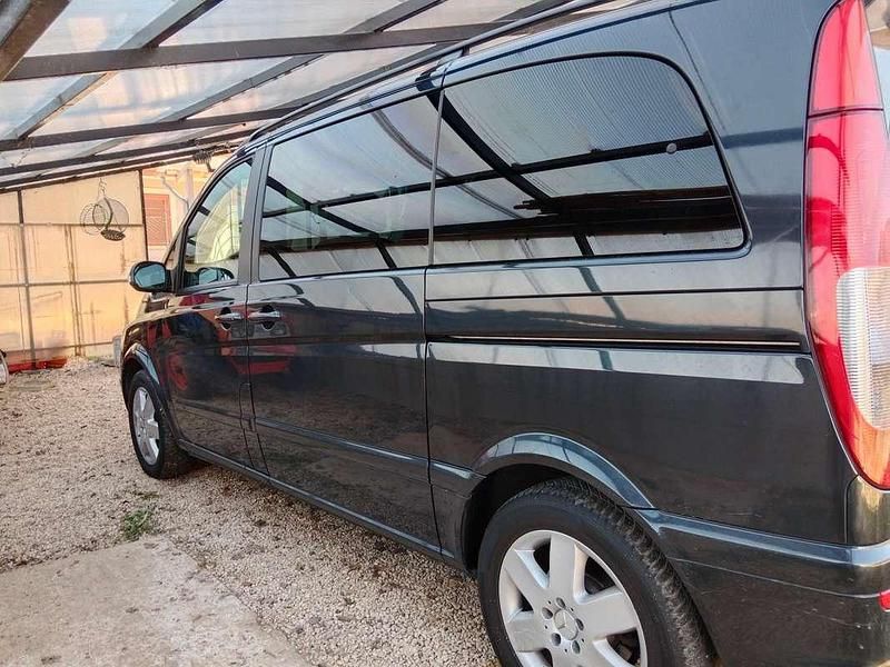 Usata Mercedes Viano 150 CV (110 kW) 2009 Monovolume