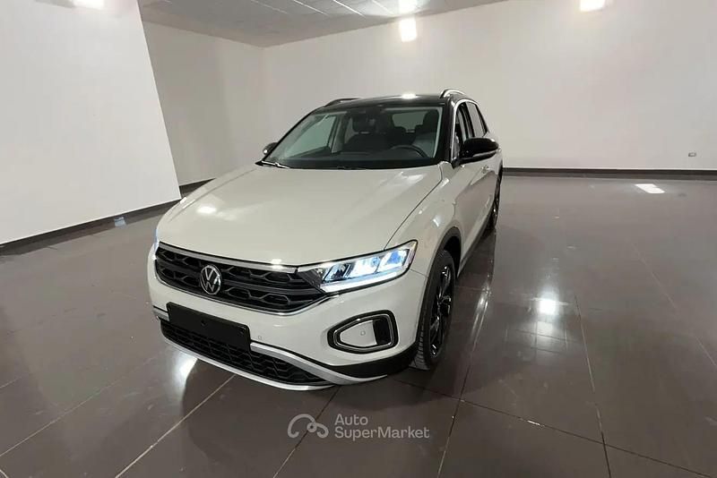 Nuova VW T-Roc Edition 150 CV (110 kW) 2026 Beige SUV