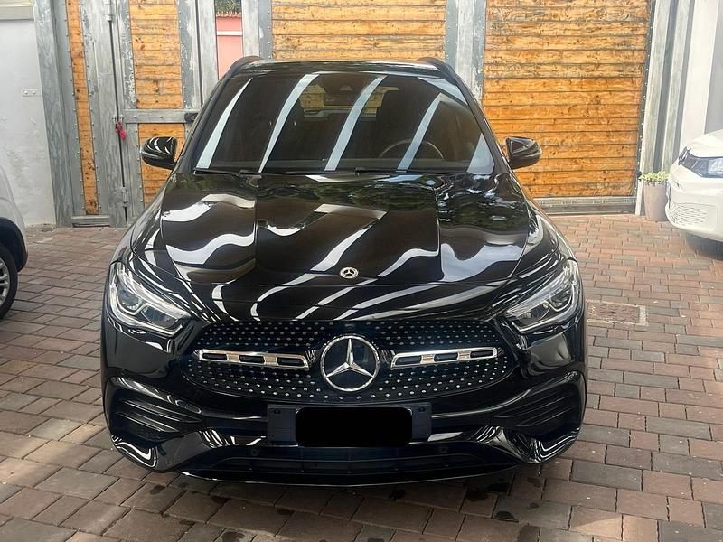 Usata Mercedes GLA250 AMG Line Premium 160 CV (117 kW) 2023 Nero SUV