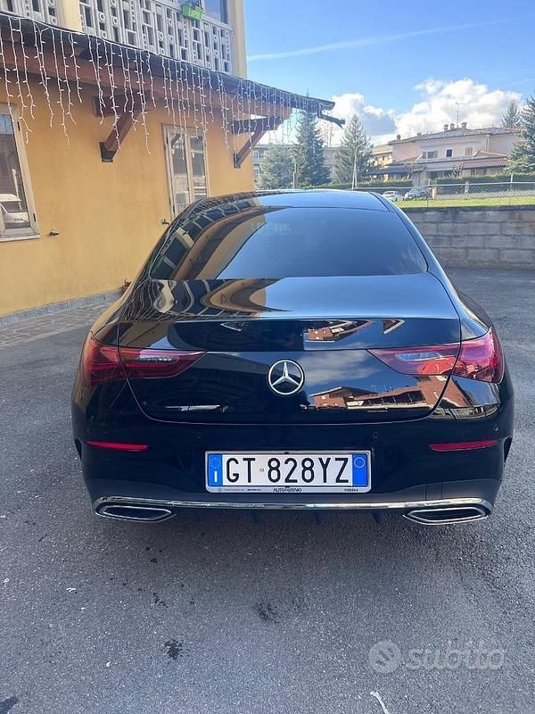 Usata Mercedes CLA200 150 CV (110 kW) 2024 Nero Berlina