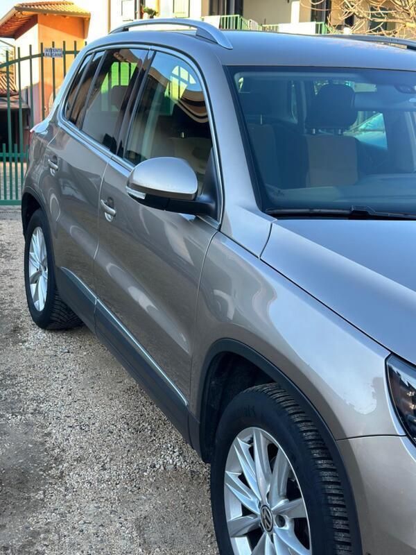 Usata VW Tiguan Sport 140 CV (102 kW) 2013 Grigio SUV