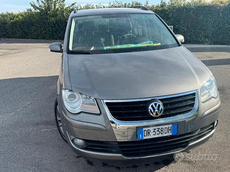 Usata VW Touran 105 CV (77 kW) 2008 Monovolume