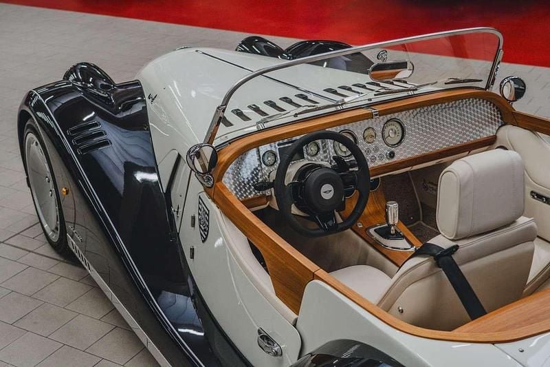Nuova Morgan Plus 340 CV (250 kW) 2025 Bianco alpi madreperla white Cabrio