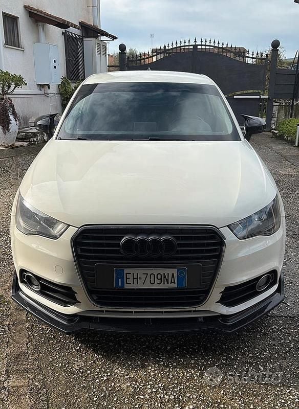 Usata Audi A1 86 CV (63 kW) 2011 Bianco Utilitaria
