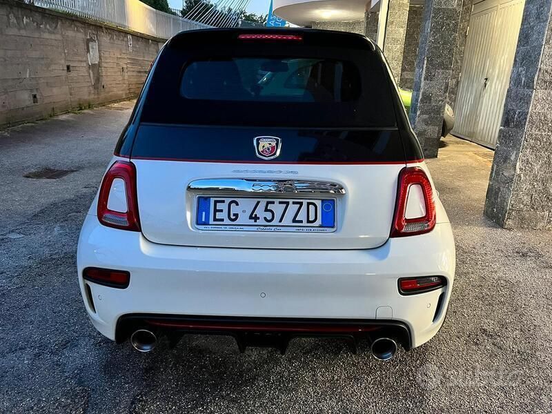 Usata Abarth 500C Esseesse 200 CV (147 kW) 2011 Bianco Cabrio