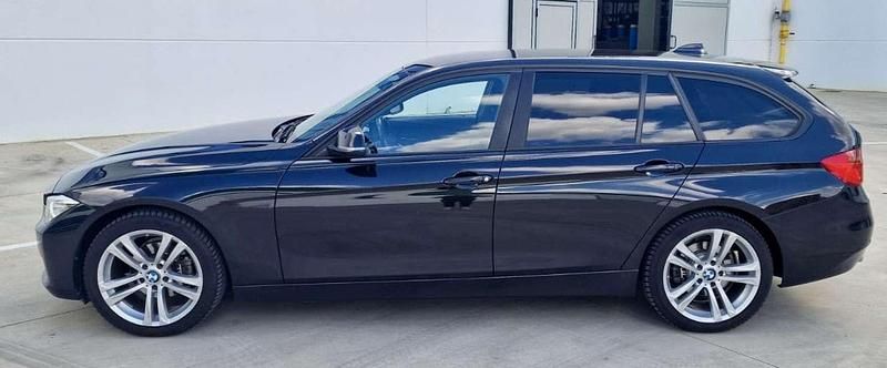 Usata 2015 BMW 318 Luxury Line Station wagon | 10.500 € (Ottimo prezzo) - Immagine 1/4