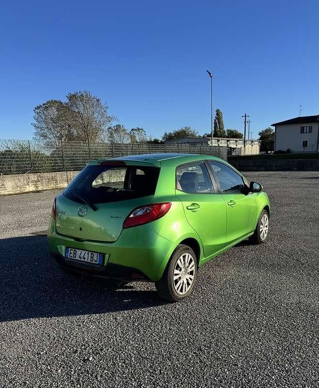 Usata Mazda 2 75 CV (55 kW) 2010 Berlina