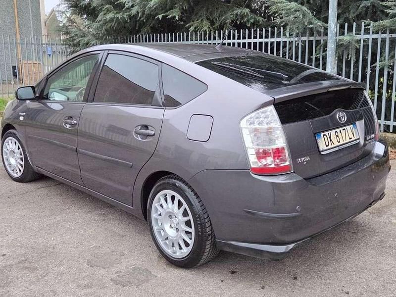 Usata Toyota Prius 72 CV (52 kW) 2007 Grigio Utilitaria