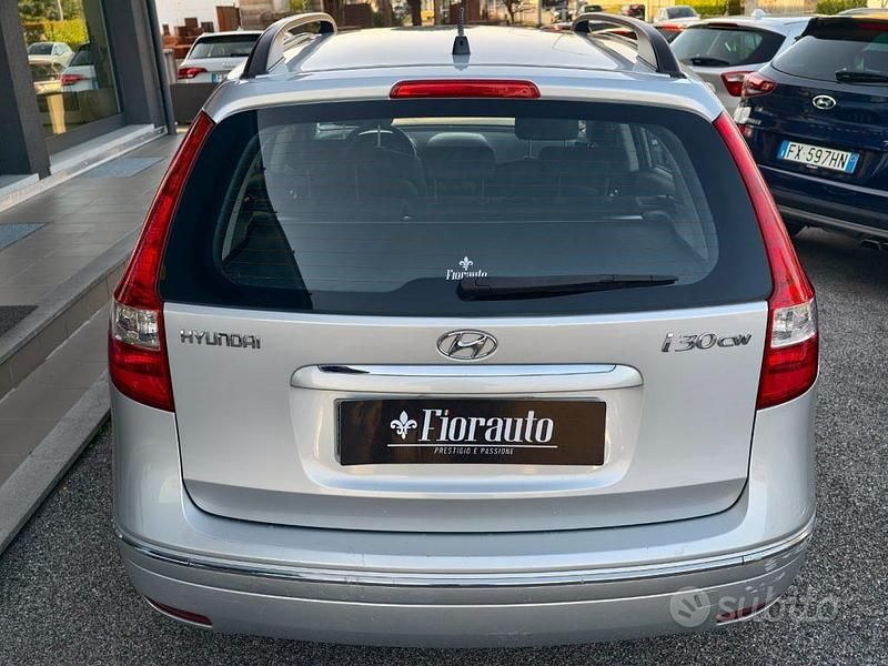 Usata Hyundai i30 Active 109 CV (80 kW) 2010 Grigio Station wagon