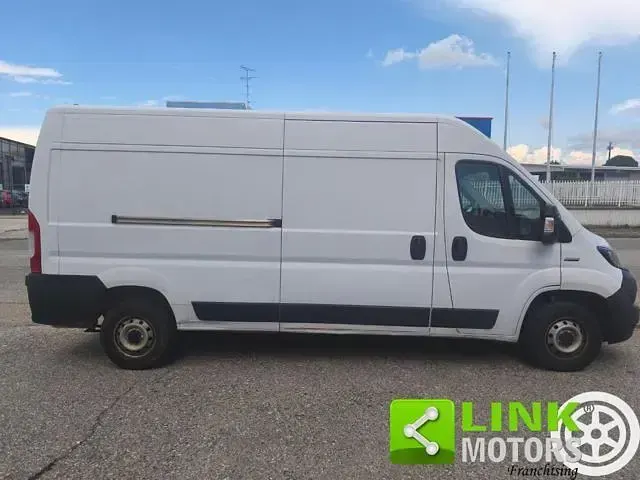 Usata Fiat Ducato 140 CV (102 kW) 2022 Bianco Furgone
