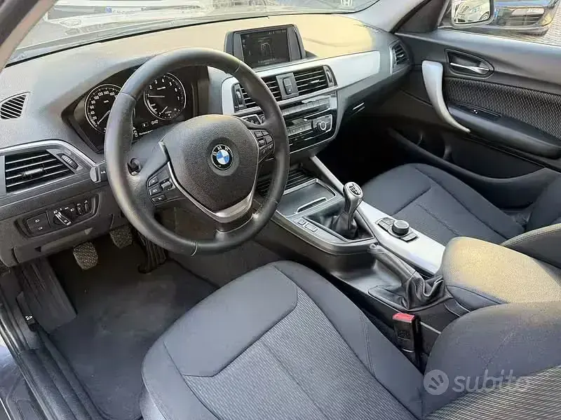 Usata BMW 116 Advantage 109 CV (80 kW) 2018 Grigio Utilitaria