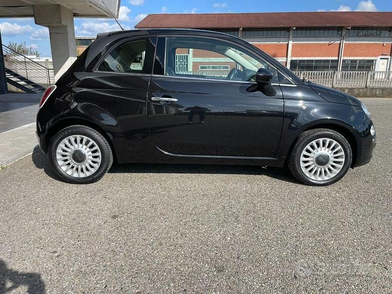 Begagnad Fiat 500 Lounge 69 HK (50 kW) 2012 Svart Halvkombi