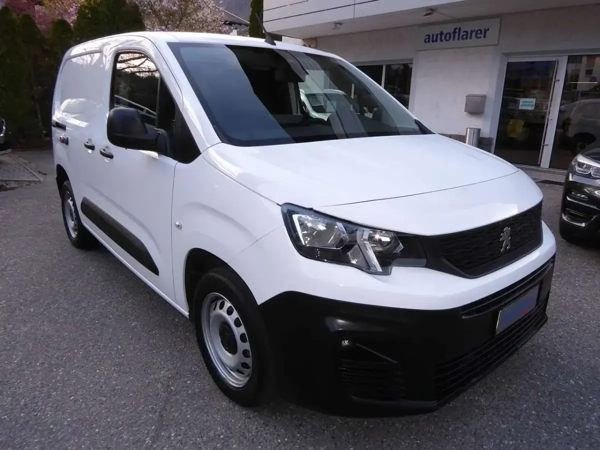 Usata Peugeot Partner 102 CV (75 kW) 2021 Bianco Monovolume