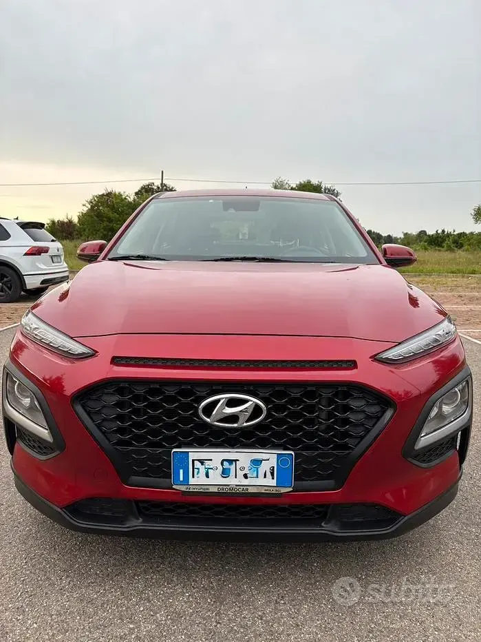 Usata Hyundai Kona 120 CV (88 kW) 2018 Rosso SUV