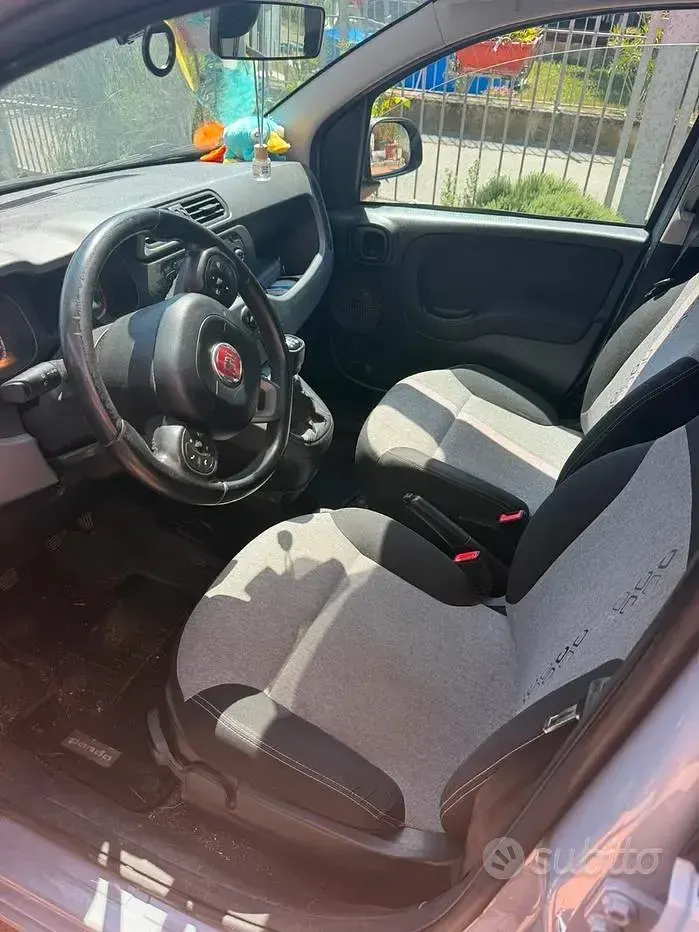 Usata Fiat Panda 69 CV (50 kW) 2019 Grigio Utilitaria