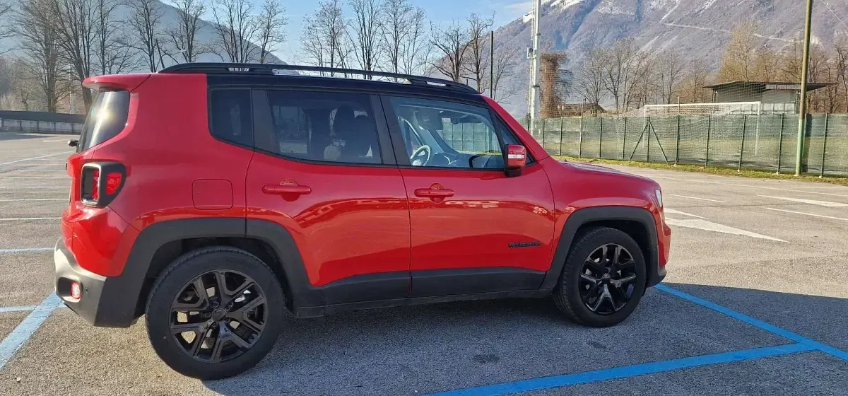 Usata Jeep Renegade 80th Anniversary 120 CV (88 kW) 2022 Rosso SUV
