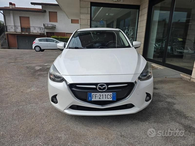 Usata Mazda 2 Exceed 105 CV (77 kW) 2016 Bianco Berlina