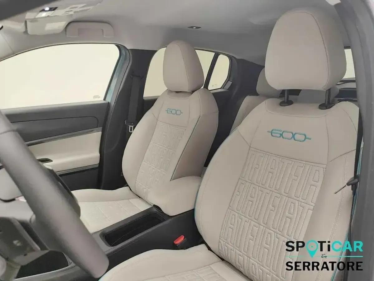 Usata Fiat 600 La Prima 100 CV (73 kW) 2025 Blu SUV