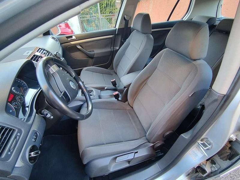 Usata VW Golf VI Comfortline 105 CV (77 kW) 2008 Argento Utilitaria