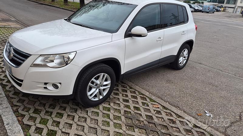 Usata VW Tiguan 140 CV (102 kW) 2011 Bianco SUV