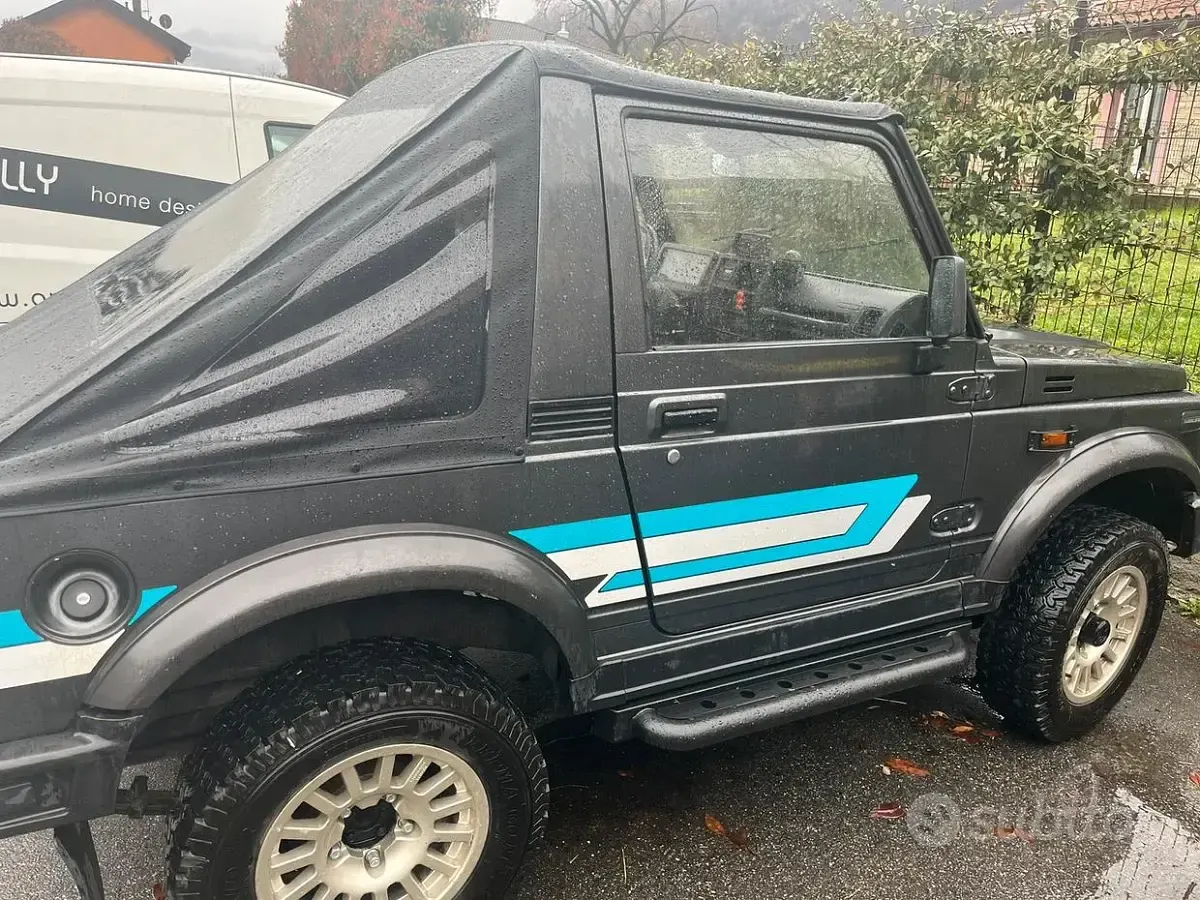 Usata Suzuki Samurai 1983 Grigio SUV