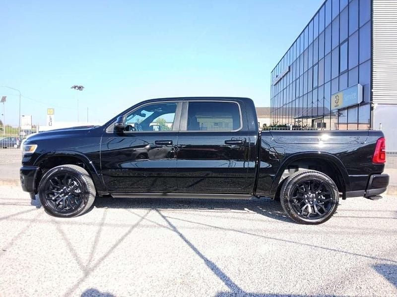 Nuova RAM 1500 540 CV (397 kW) 2026 Nero Pick-up