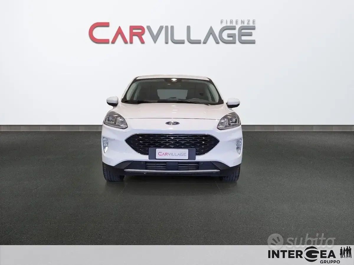Usata Ford Kuga 120 CV (88 kW) 2021 Bianco SUV