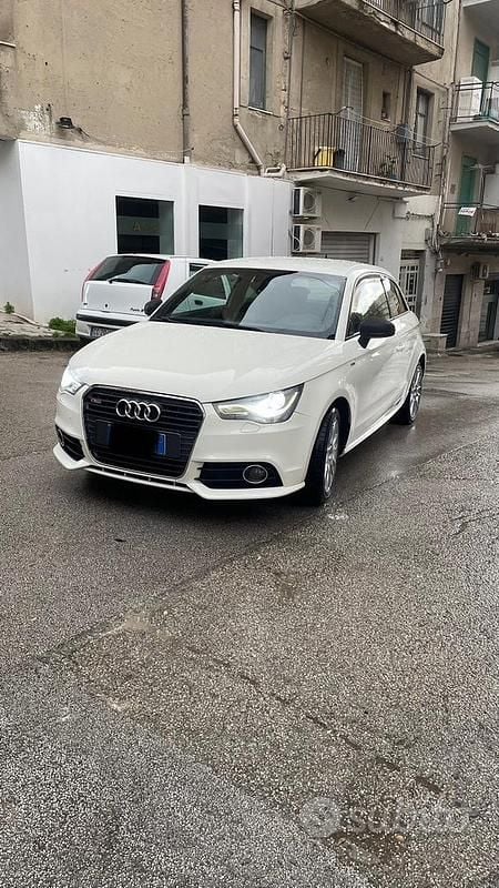 Usata Audi A1 105 CV (77 kW) 2011 Bianco Utilitaria