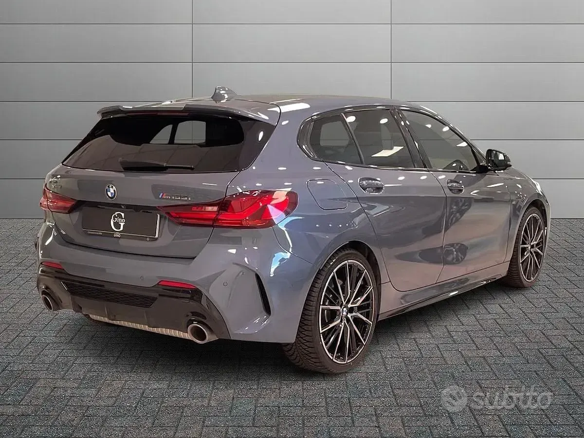 Usata BMW M135 306 CV (225 kW) 2021 Grigio Utilitaria
